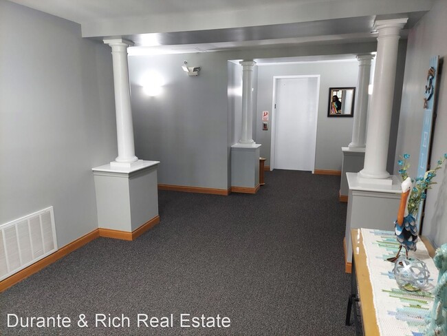 Building Photo - Studio, 1 bath House - 418 56th Street Uni...