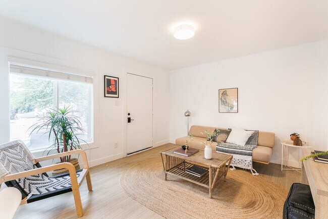 Foto del edificio - 3234 1/2 Verdugo Rd