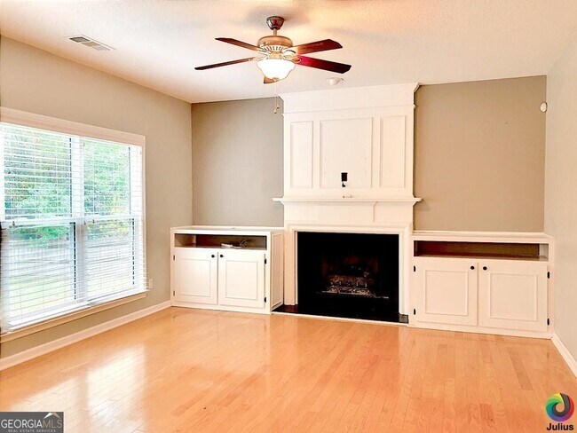 Building Photo - 3020 Stanstead Cir