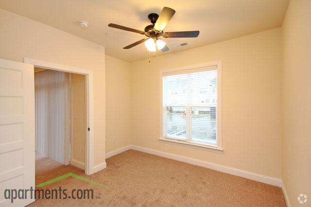 Bedroom - Briton Trace Apartments