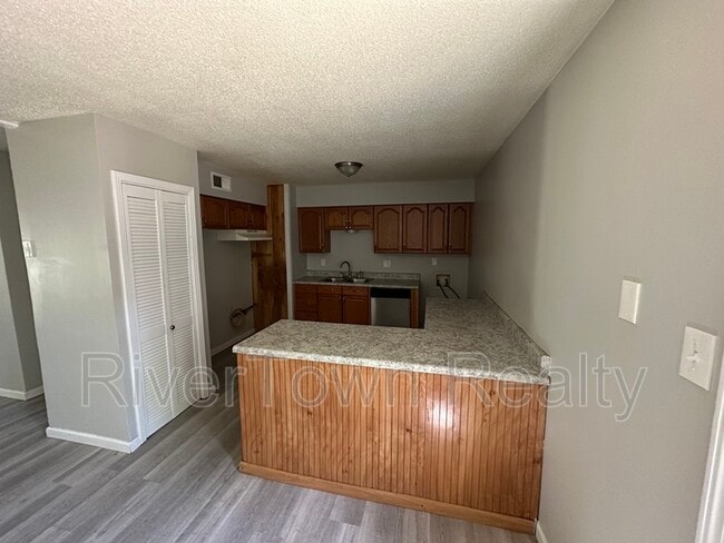 Foto del edificio - 2895 Briarwood Dr