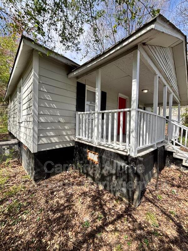 Building Photo - 405 S Oak St