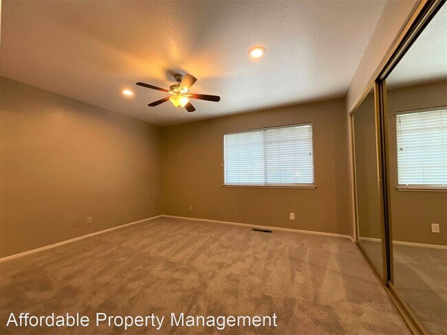 Building Photo - 3 br, 2 bath House - 15205 Hesperian Blvd #C