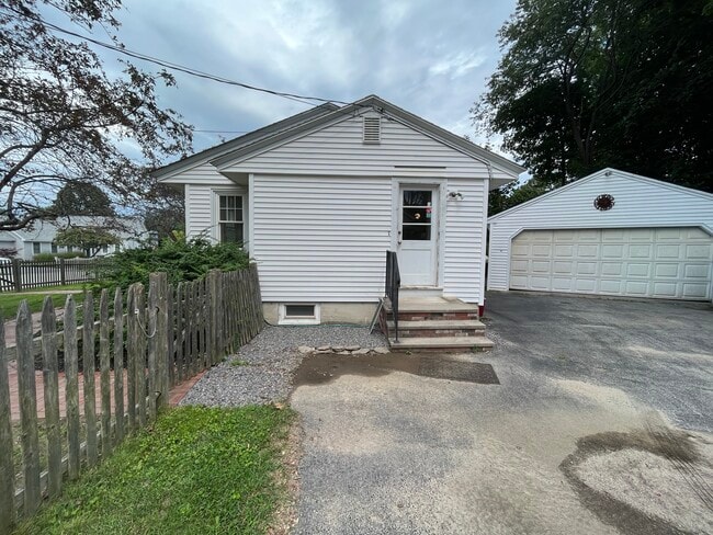 Building Photo - 24 Angell Ave