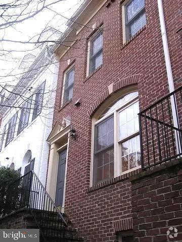 Building Photo - 8849 Ashgrove House Ln