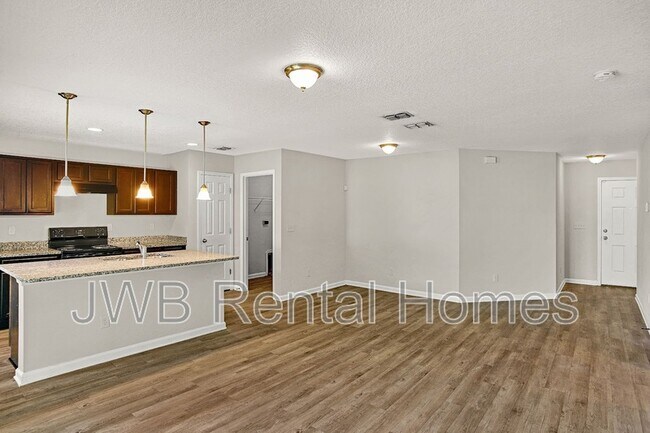 Photo - 1009 Kenmore St House