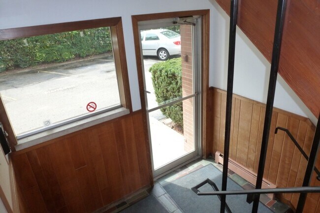 front interior entry - 135 Kedzie St