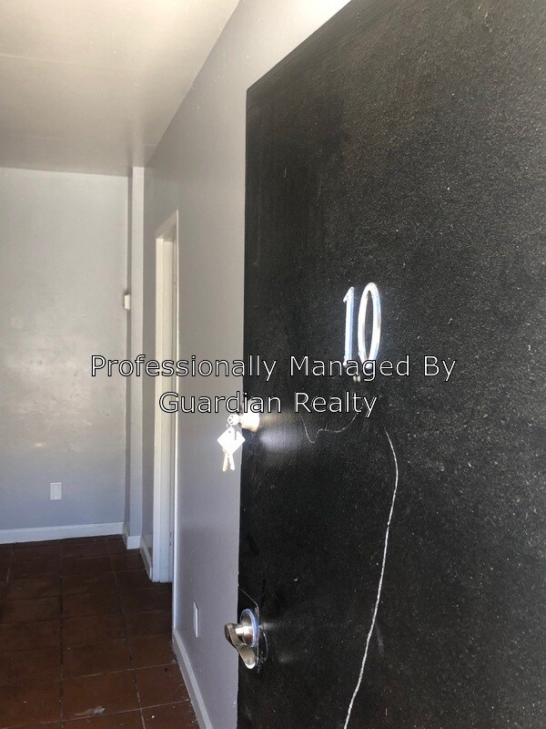 Foto del edificio - 2575 Sherwood St