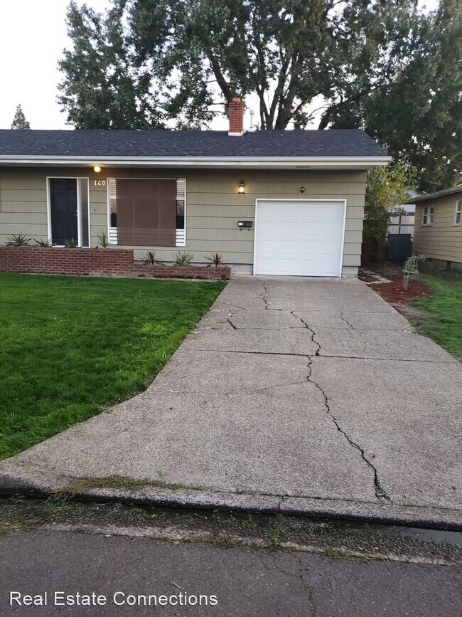 Building Photo - 2 br, 1 bath House - 160 E 29th Place