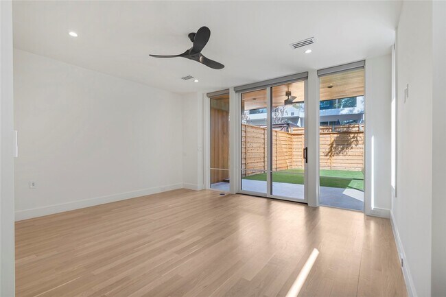 Foto del edificio - 3619 Springbrook St