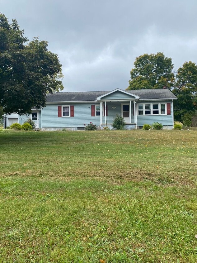 Primary Photo - 20433 Amberson Rd