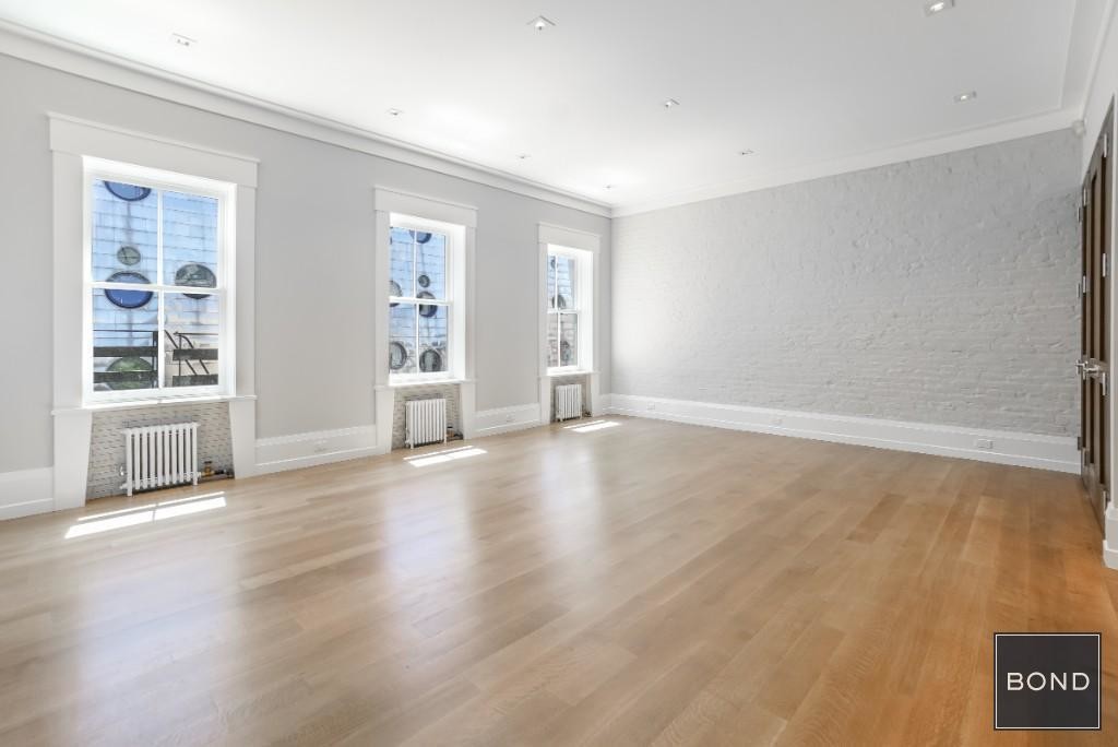 Foto principal - 351 West 17th Street