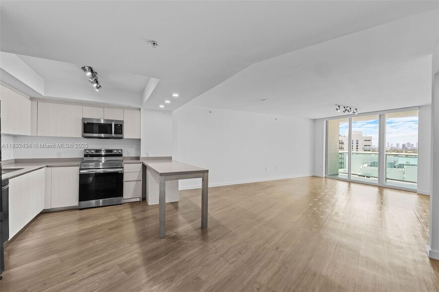 Foto principal - 1500 Bay Rd