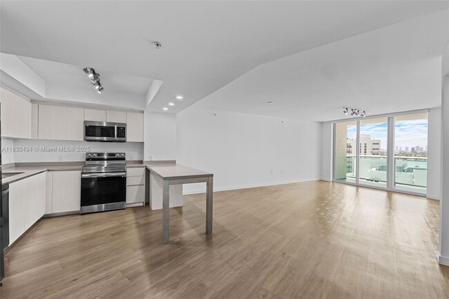 Photo - 1500 Bay Rd Apartment