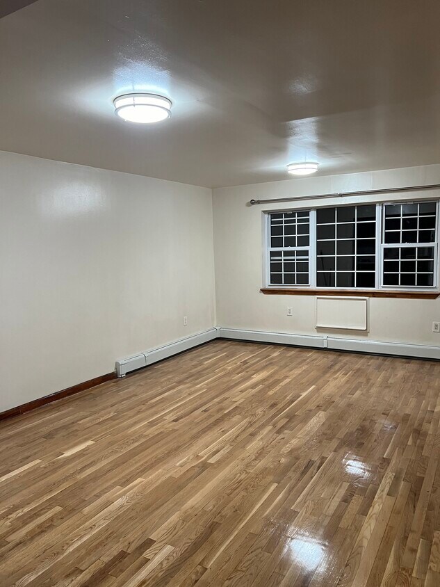Foto principal - 3517 Newkirk Ave