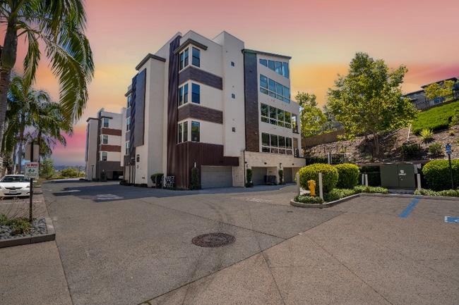 Building Photo - 8570 Aspect Dr