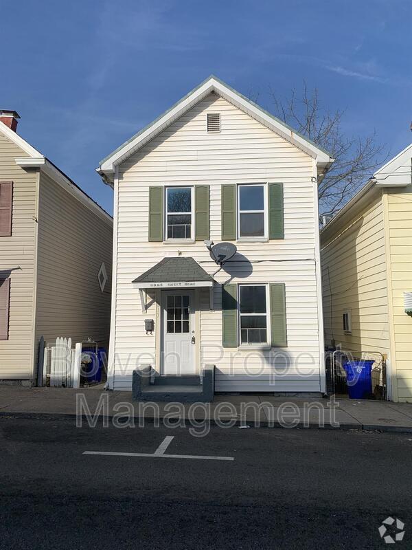Building Photo - 217 Alexander St