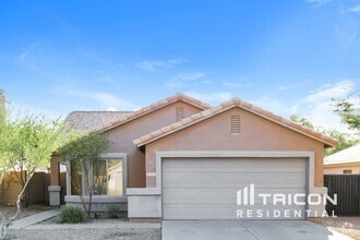 Building Photo - 3921 N 125th Dr