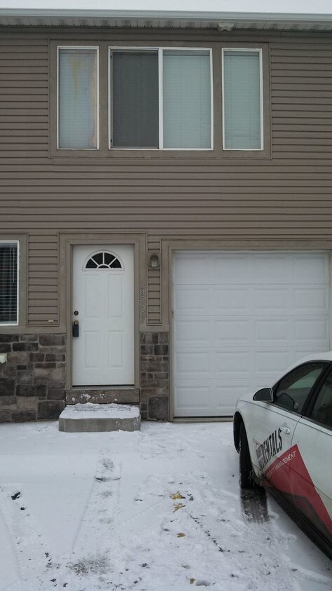 Foto principal - 3526 Greenfield