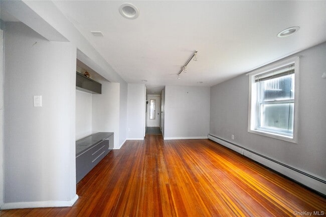 Foto del edificio - 126 Tanglewylde Rd