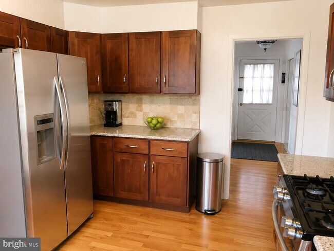 Foto del edificio - 269 Shadybrook Ln