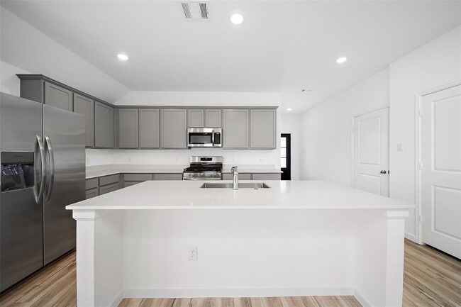 Foto del edificio - 3820 Moss Hl Rd