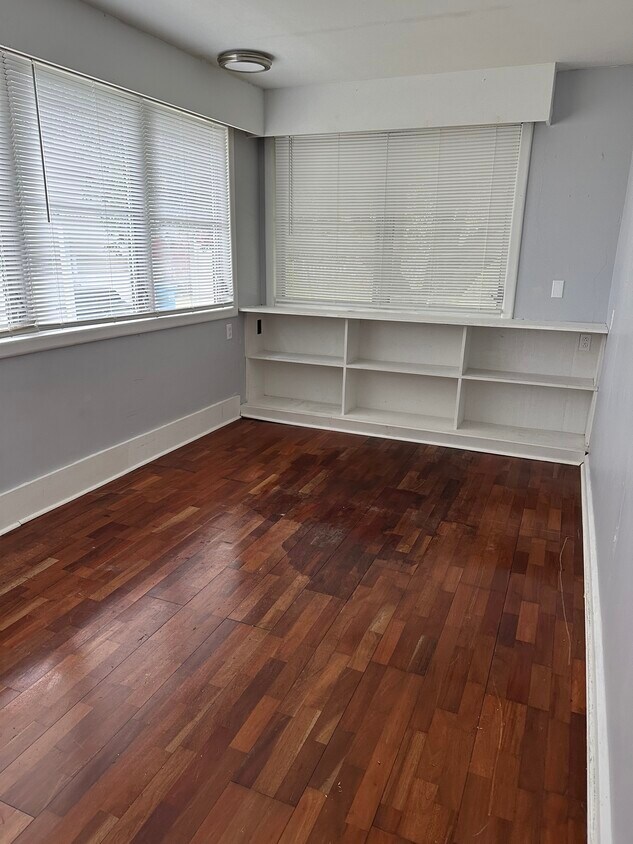 Foto principal - 1601 S 41st St