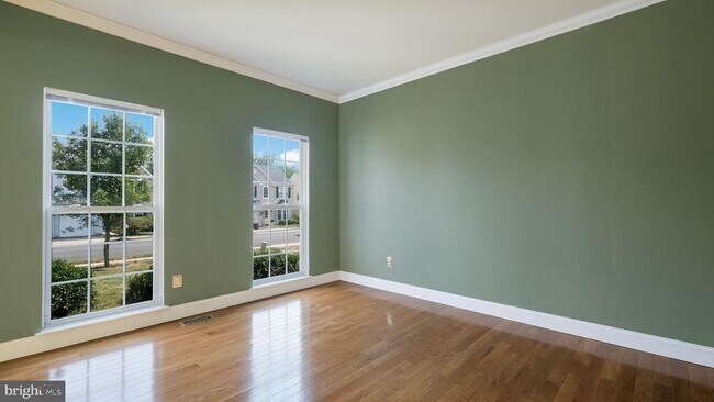 Building Photo - 4578 Summerhill Dr