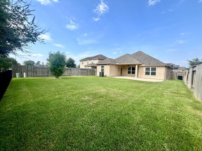 Foto del edificio - 20559 Iron Seat Dr