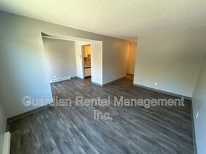 Building Photo - 117 Centennial Dr