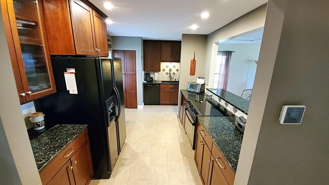 Foto del edificio - 18349 SE Wood Haven Ln