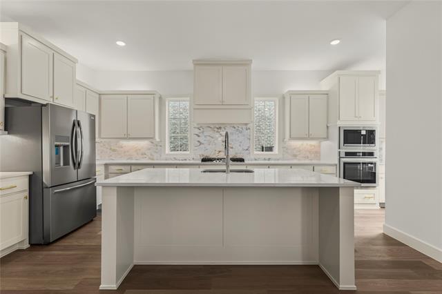 Foto principal - 15668 Gladeside Ave