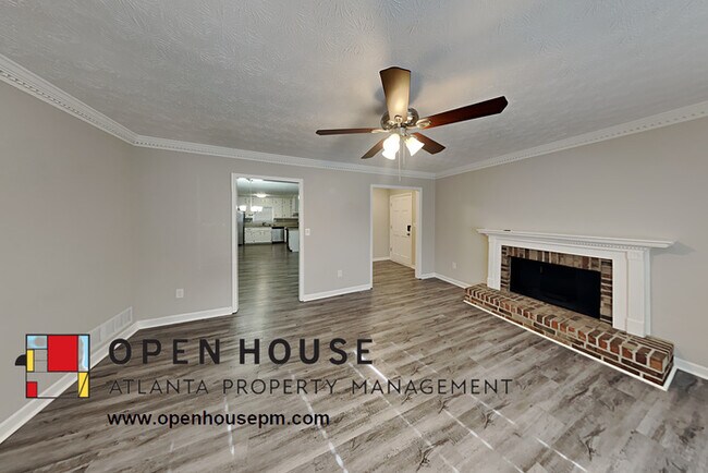 Foto del edificio - 1116 Charlie Ln SW, Lilburn