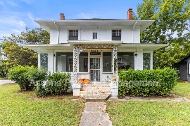 Photo - 1501 N Chamberlain Ave Apartment