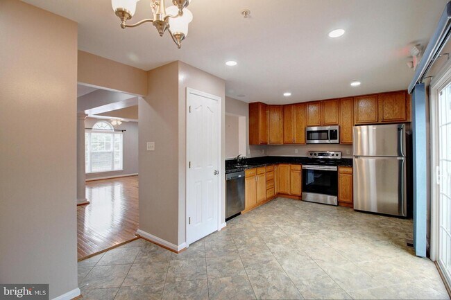Building Photo - 2097 Buell Dr