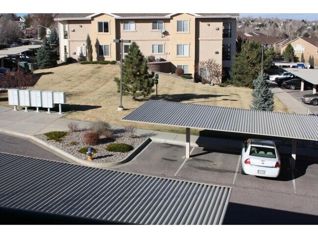 Building Photo - 3040 Mandalay Grove