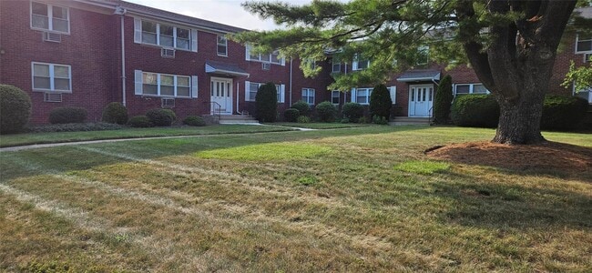Building Photo - 237 N Middletown Rd