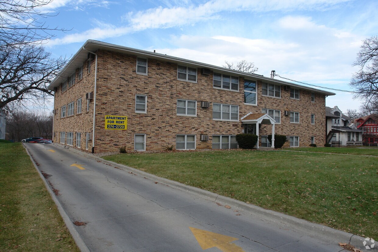 The Drake Apartments Apartments in Des Moines, IA