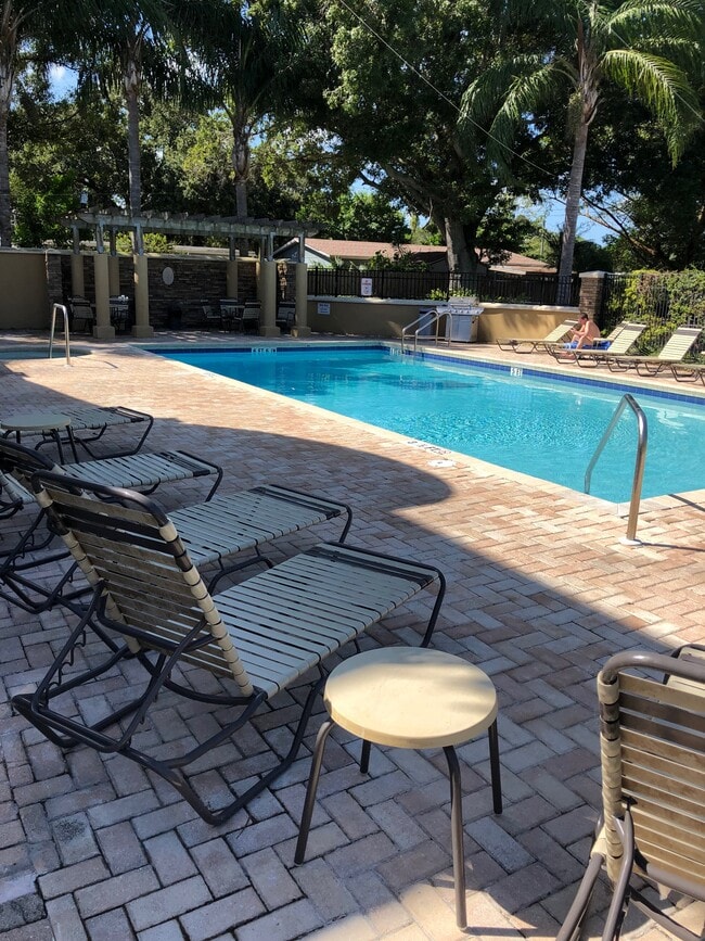 Building Photo - 10160 Sailwinds Blvd S