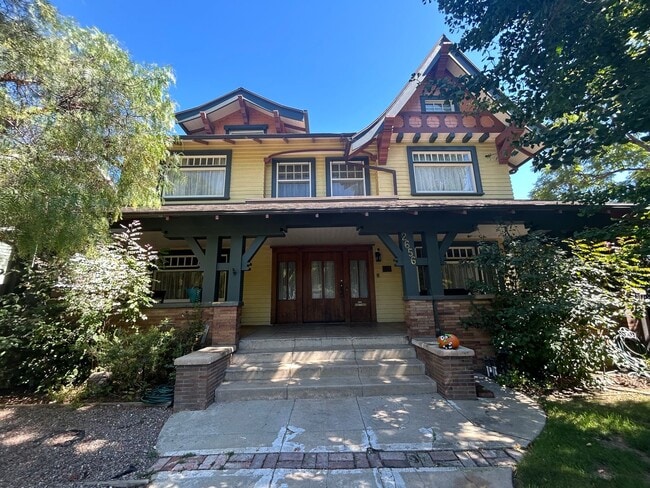 4 Bedroom 3 Bath Near USC! - 4 Bedroom 3 Bath Near USC! House