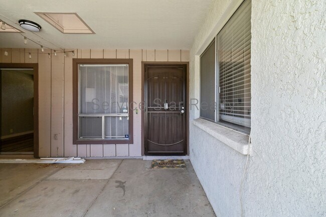 Building Photo - 8131 N 107th Ave
