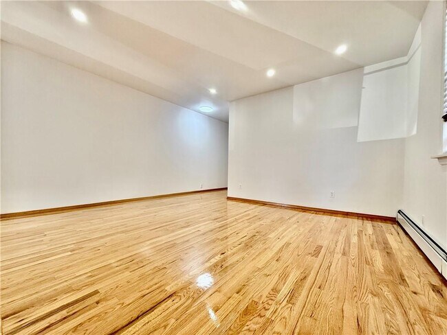 Building Photo - 2129 71st St