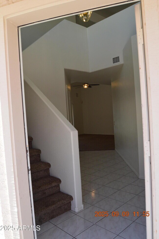 Foto del edificio - 4151 E Silverwood Dr