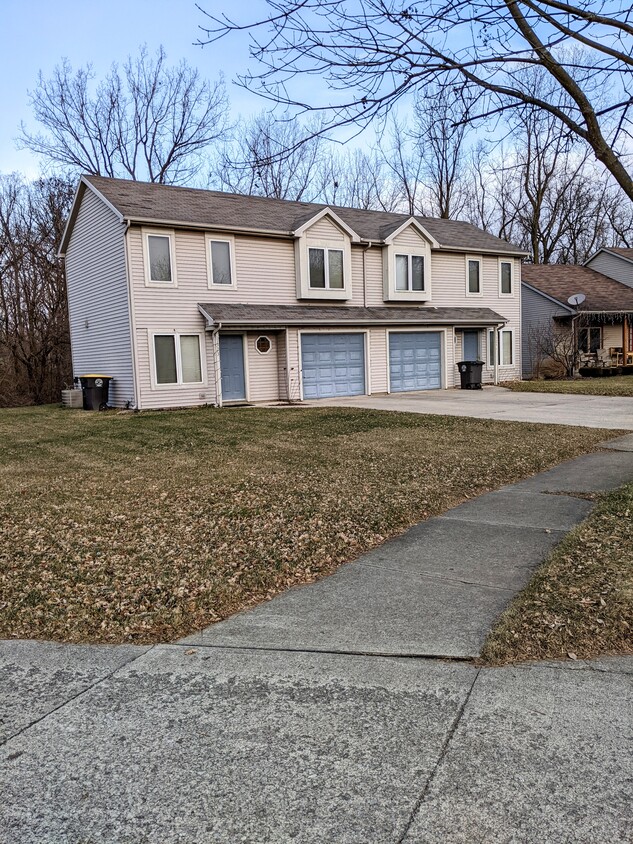1523 Fieldstone Dr, Fort Wayne, IN 46815 Townhouse for Rent in Fort