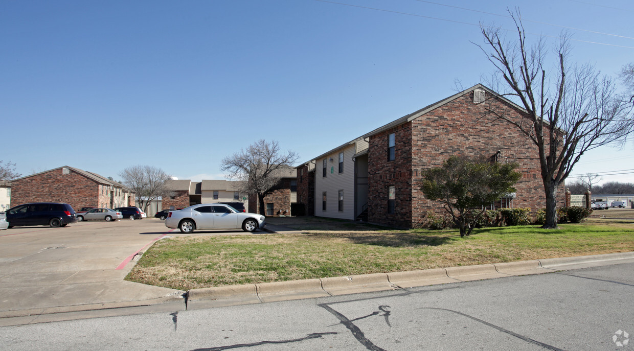 Apartments Near Haltom City Tx