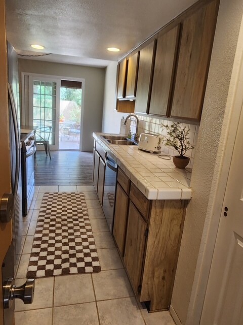 Foto del edificio - 821 E North Ln