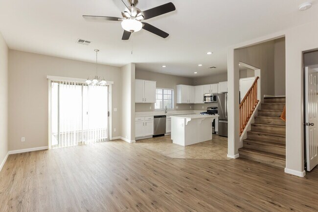 Foto del edificio - 14141 W Country Gables Dr