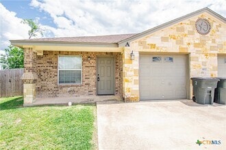 Building Photo - 1102 Grace Point Dr