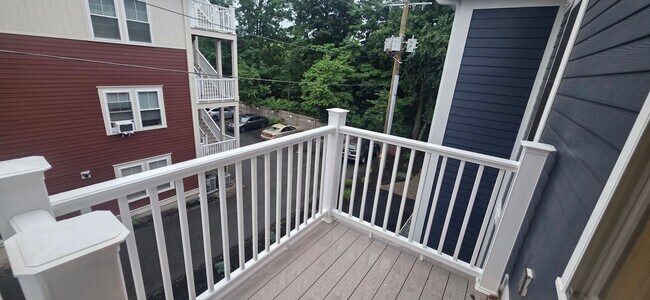 Building Photo - Get $1,000 on closing! NO FEE BRAND NEW LUXURY CONSTRUCTION, LAUNDRY IN UNIT, PARKING INCLUDED