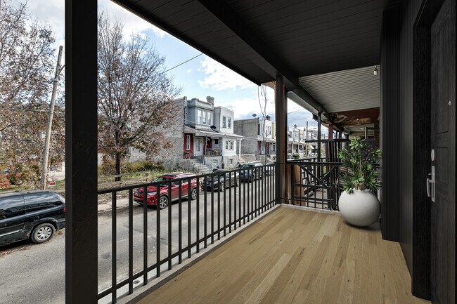 Building Photo - 1414 S Napa St